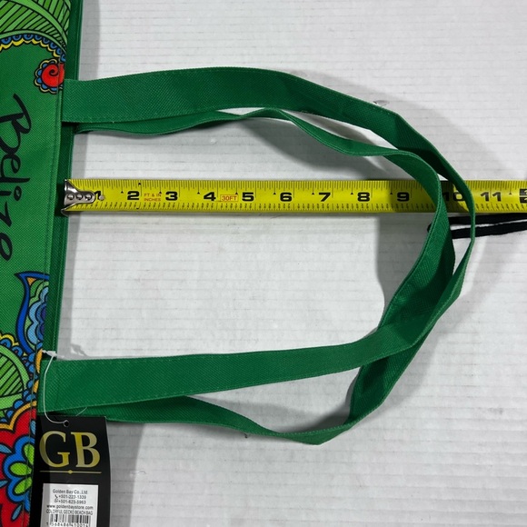 Elegance simplified  Light Colorful Gecko Beach Bag - Picture 10 of 10